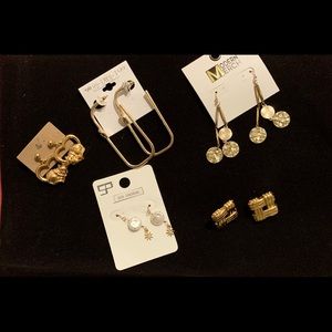 Earrings Gold color 🎊🎉Bundle 🎉🎊